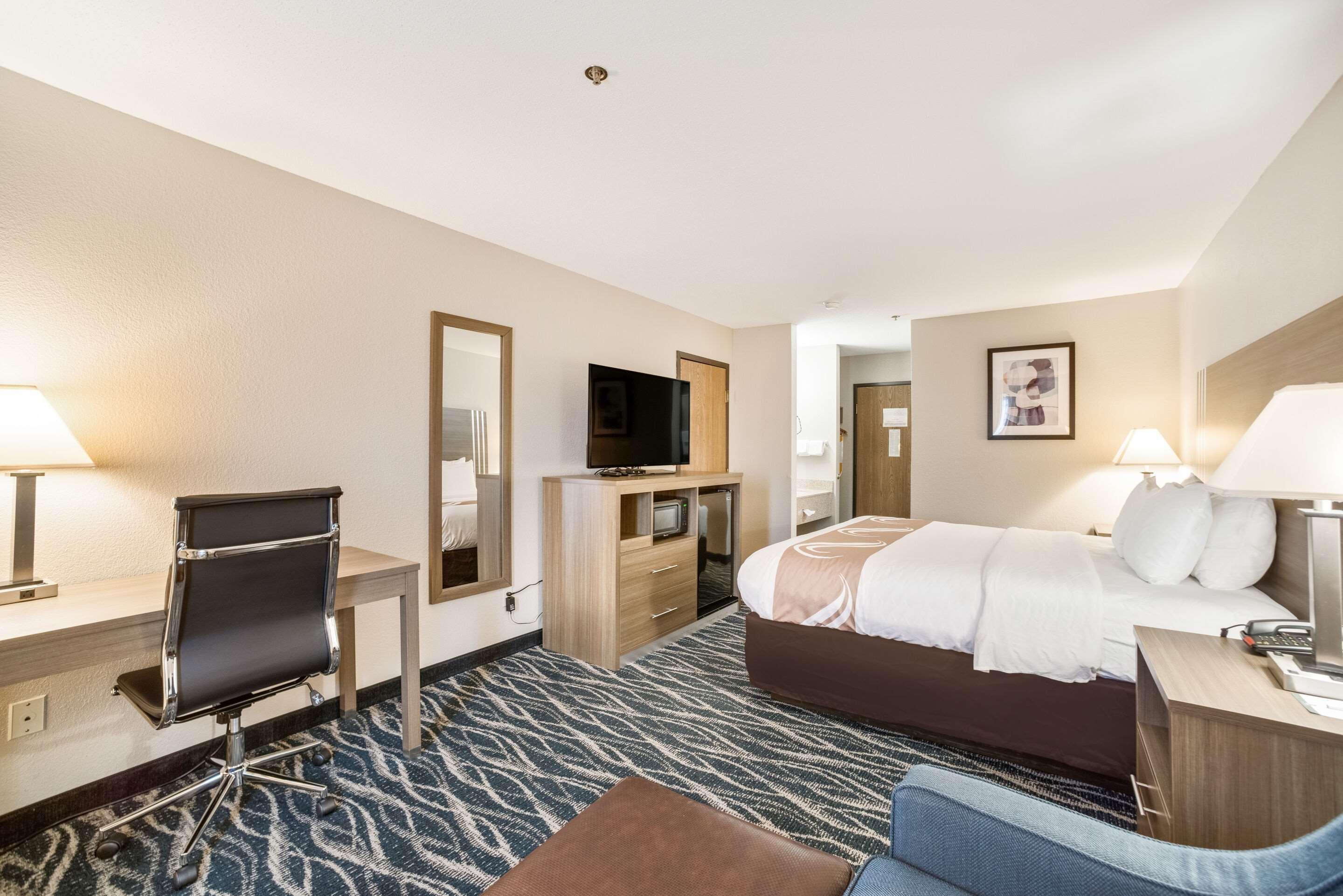 אפינגהם Quality Inn מראה חיצוני תמונה