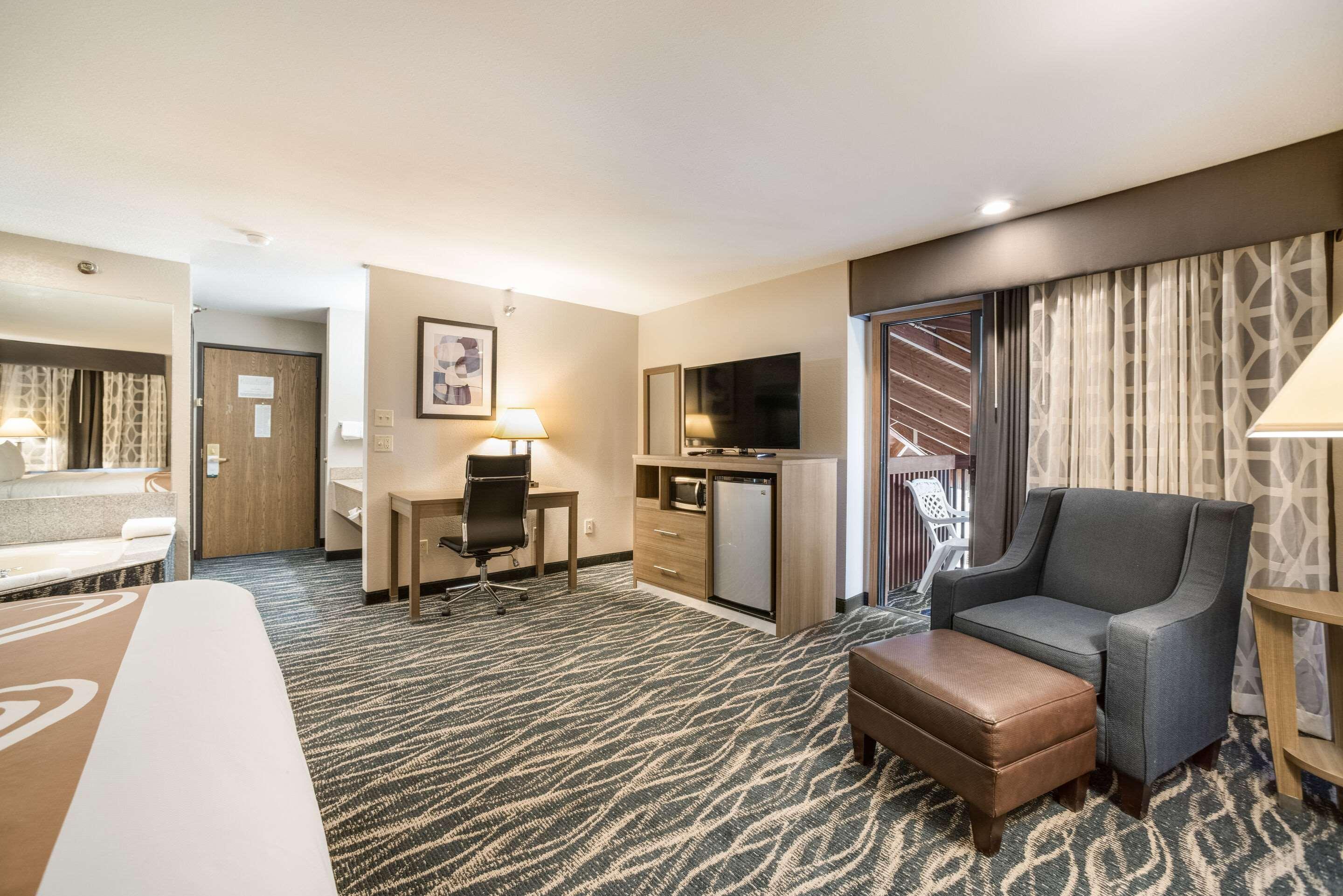 אפינגהם Quality Inn מראה חיצוני תמונה