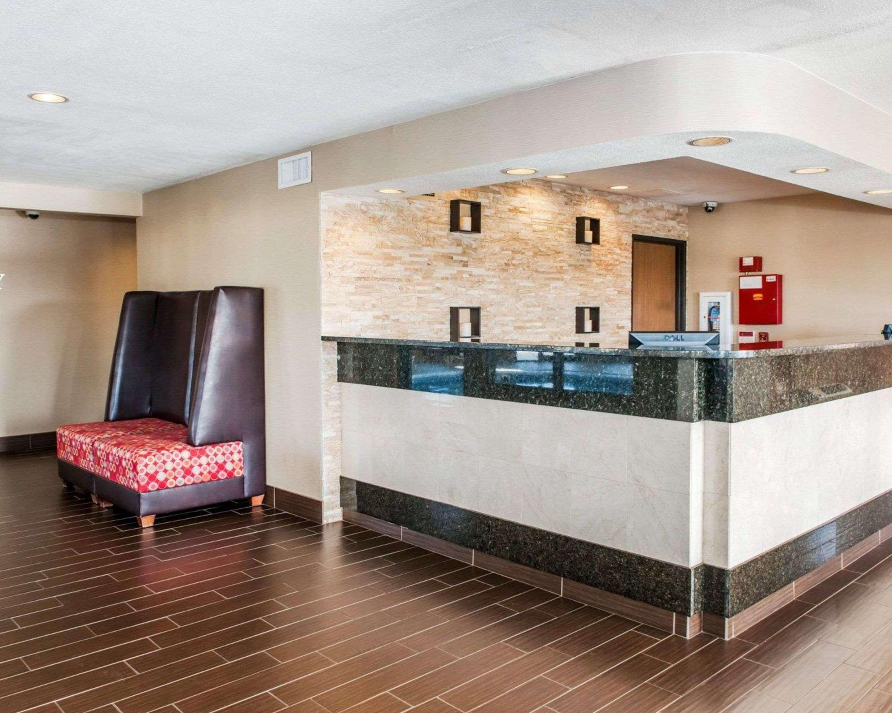 אפינגהם Quality Inn מראה חיצוני תמונה